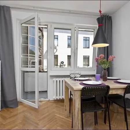P&o Bonifraterska Apartment