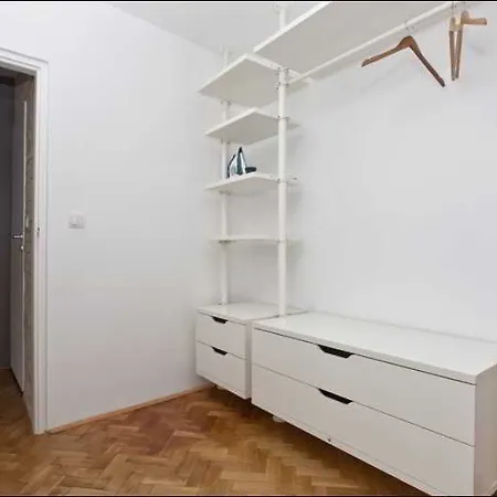 P&o Bonifraterska Апартаменты